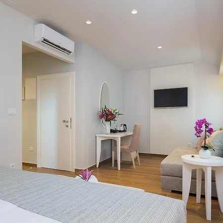 Balatura The Fine Split