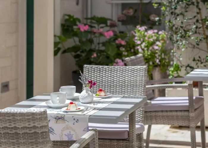 Balatura The Fine Bed and breakfast 4*