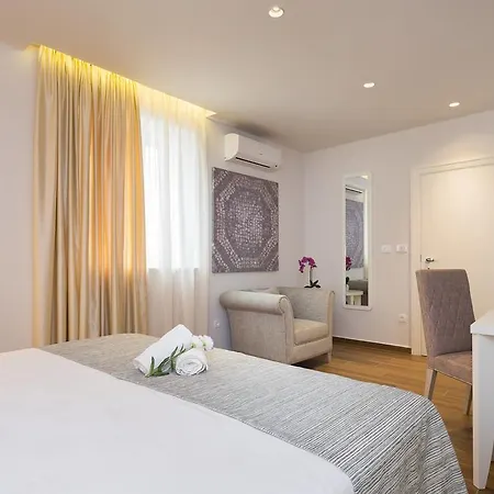 Bed & Breakfast Balatura The Fine Split
