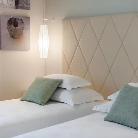 Balatura The Fine 스플리트