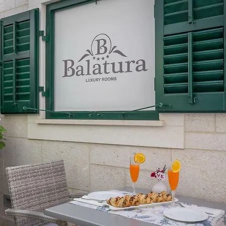 Balatura The Fine 스플리트