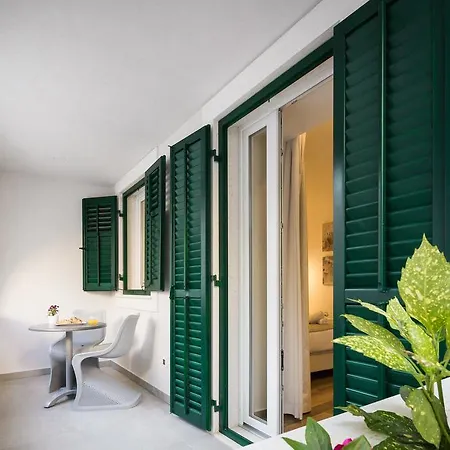Couette-café Balatura The Fine