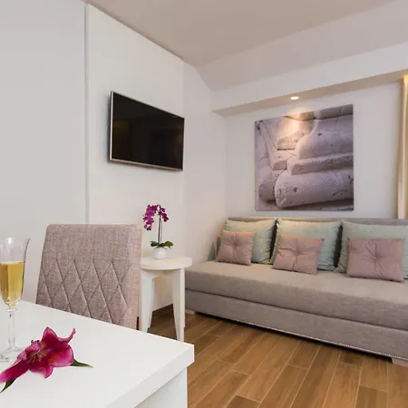 Couette-café Balatura The Fine 4*