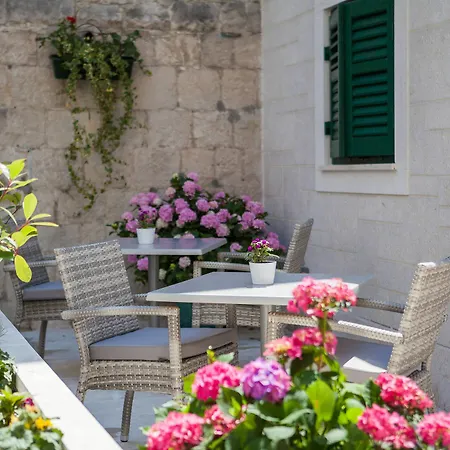 krevet i doručak Balatura The Fine 4*