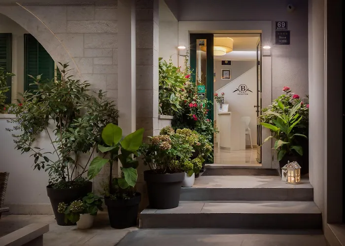 Alojamento de Acomodação e Pequeno-almoço Balatura The Fine