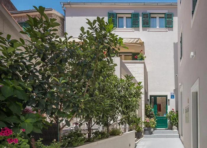 Alojamento de Acomodação e Pequeno-almoço Balatura The Fine 4*