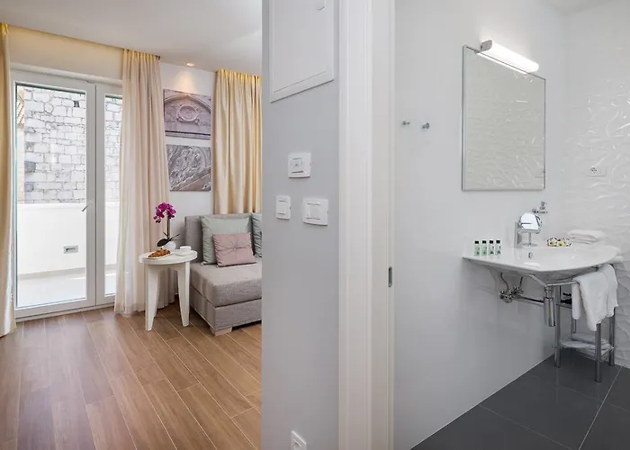 Balatura The Fine Split