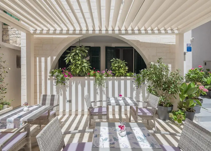 Bed and breakfast Balatura The Fine Split